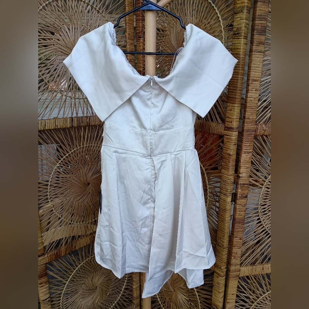 NWT Lulu's Elegant Off-Shoulder Ivory Satin Dress_Small - Picture 6 of 7